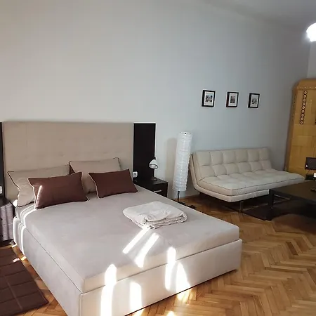Chic Daire Braşov